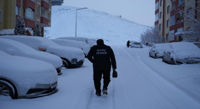 Erzurum da 775 köy yolu ulaşıma kapandı