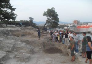 Erdek kazısında A.Ü damgası