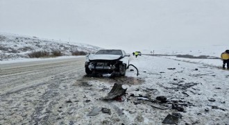 Artvin yolunda trafik kazası: 2 ölü