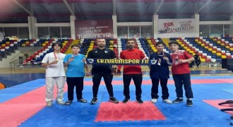 Büyükşehir Belediyesi kick boksçuları finalde