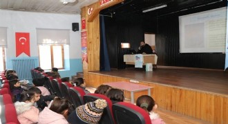 Oltu İlçe Sağlık, öğrencileri bilgilendirdi