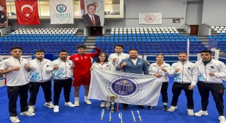 ÜNİLİG Boksta ATAUNİV farkı