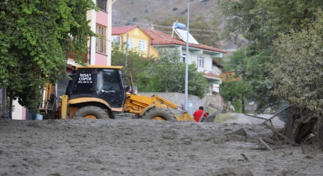 Üzümlü’de yaralar sarılıyor